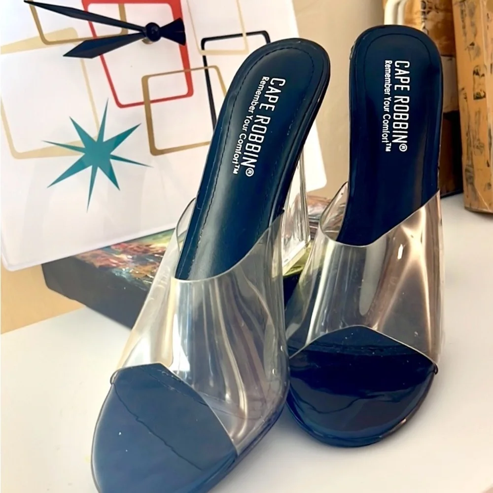 Cape Robbin, Clear Heel, Avant-Garde Transparent Upper, Pairs w/Most,EUC, Size 9